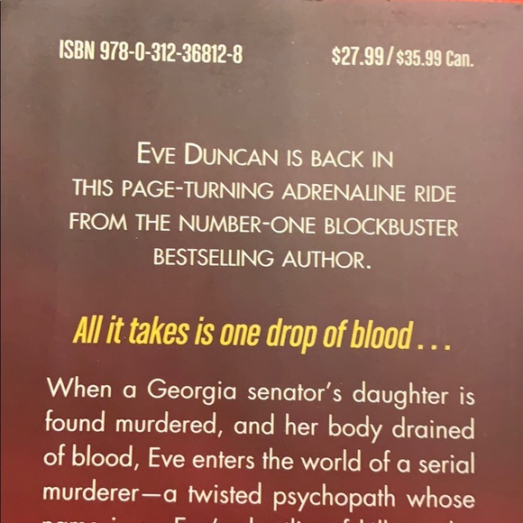 Crime mystery. Blood Game Iris Johansen - Picture 5 of 7